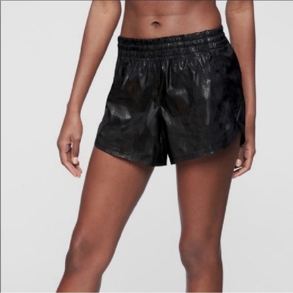 Athleta Run Black Palm Tree Print Athletic Shorts Size Small - Picture 2 of 10
